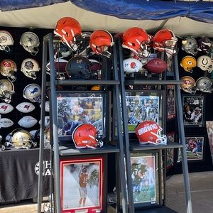 Meet your Posher, Toni